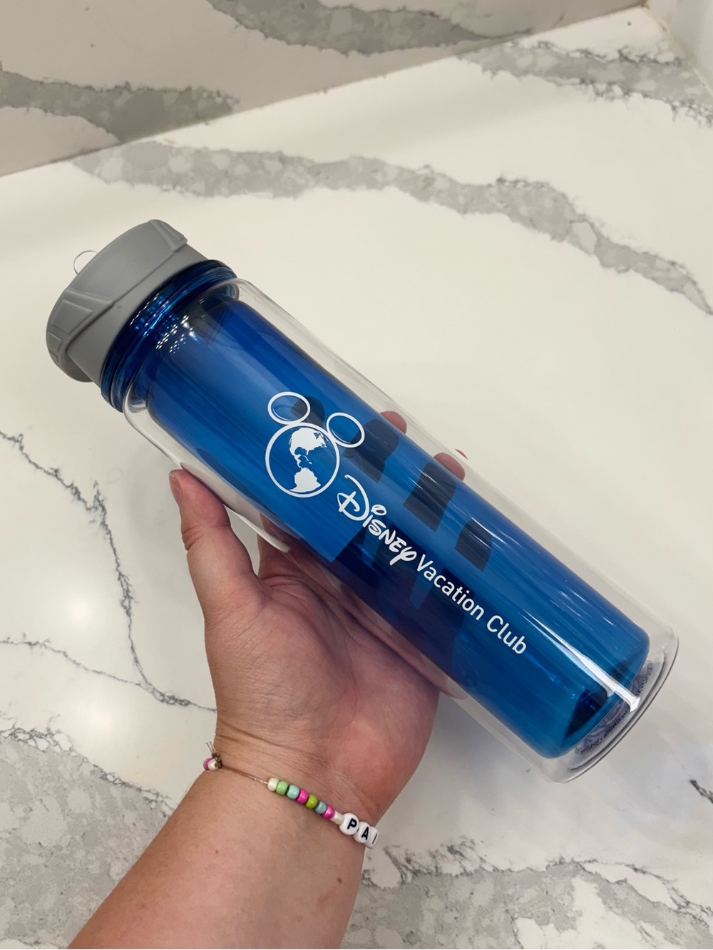 NWOT Disney Vacation Club 24 oz. Flip Straw Blue and Grey Plastic Water Bottle